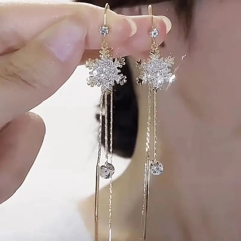 Elegant Snowflake Long Chain Zircon Inlaid Earrings for Women Copper Jewelry Party Decorative Dainty Statement Earrings